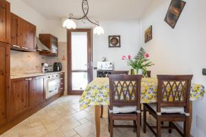 Kjøkken eller kjøkkenkrok på Villetta Capitana Vista Mare