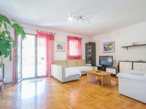Postel nebo postele na pokoji v ubytování Villa Nika + 21 fotografií