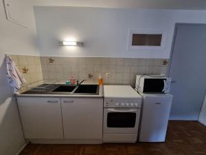Zdjęcie z galerii obiektu Appartement paisible T1 de 38m2, Nantua w mieście Nantua