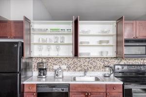 Photo de la galerie de l'établissement Lovely Loop 1BR w Doorman Gym nr L CHI-710, à Chicago