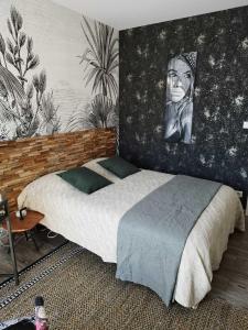 Posteľ alebo postele v izbe v ubytovaní Modern house with Pool & Jacuzzi in Carcans