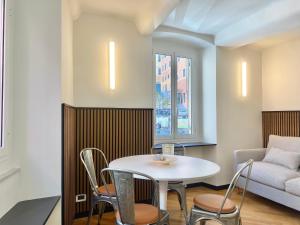 A seating area at CasaViva - Octopus House in Camogli