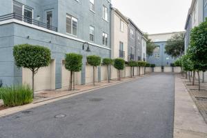 Η γειτονιά γύρω από ή μία γειτονιά κοντά σε αυτό το διαμέρισμα