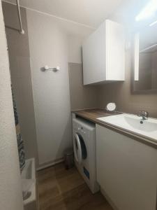 Fotografia z galérie ubytovania Superbe Appartement T3 Cabine avec Vue Mer, Narbonne Plage- 6LP39 v destinácii Narbonne-Plage