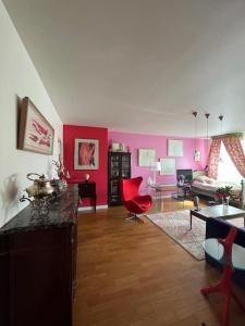 Zdjęcie z galerii obiektu Les Cyclades Corail: Oasis chic w Paryżu