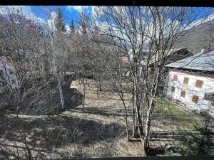 Fotografia z galérie ubytovania Ideale per due famiglie. Comodo a centro e piste v destinácii Bardonecchia