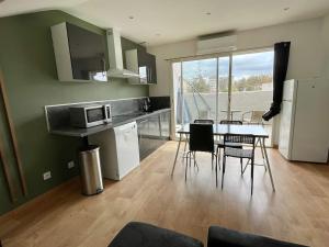 Fotografia z galérie ubytovania Duplex avec Terrasse et Parking v destinácii Perpignan
