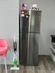 Η κουζίνα ή μικρή κουζίνα στο A.Foo Homestay 4.1 @ Vivacity Megamall Jazz Suite 4