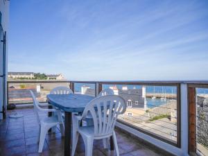 Μπαλκόνι ή βεράντα στο Appartement centre avec terrasse vue sur mer, animaux acceptés - FR-1-418-156