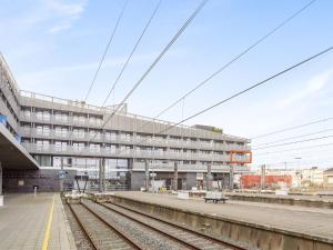 Galeriebild der Unterkunft Spacious studio with storage room in Blankenberge + 13 Fotos