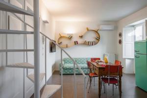 Χώρος καθιστικού στο 2 Soru Ortigia Holiday Home - Romantico bilocale