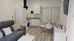 Kuchyň nebo kuchyňský kout v ubytování Apartamentos Linersol