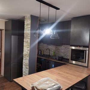 Gambar di galeri bagi Yellow house di Novi Sad