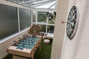 Pokój gier w obiekcie La Villa de l'Etoile 10 personnes