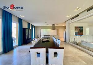 Kép Stylish 4 Bedrooms MB04 at New Marina szállásáról Gurdakában a galériában