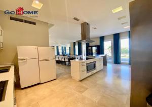 Kép Stylish 4 Bedrooms MB04 at New Marina szállásáról Gurdakában a galériában