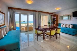 Posedenie v ubytovaní Elounda Residence Resort & Waterpark