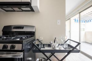 Kuchyň nebo kuchyňský kout v ubytování Culver City 1BR nr Trader Joes Restos LAX-291