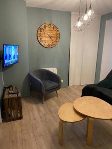 Televízia a/alebo spoločenská miestnosť v ubytovaní MAX1 T2 avec terrasse