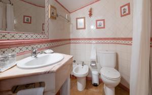 Um banheiro em Casa de S. Thiago de Obidos