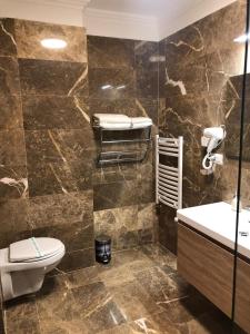 Koupelna v ubytování Hotel Yarus Plus