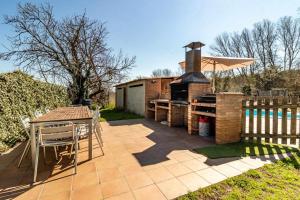 Vonkajšia záhrada v ubytovaní Can Salvà Casa rural en magnífico entorno natural