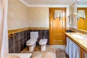 Kúpeľňa v ubytovaní Can Salvà Casa rural en magnífico entorno natural