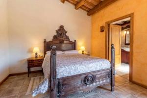 Posteľ alebo postele v izbe v ubytovaní Can Salvà Casa rural en magnífico entorno natural