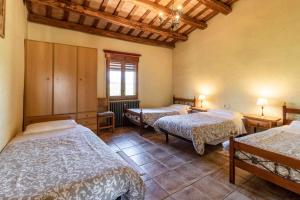 Posteľ alebo postele v izbe v ubytovaní Can Salvà Casa rural en magnífico entorno natural