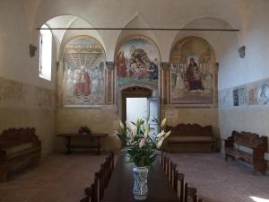 Monastero Sant'Anna in Camprena的休息区