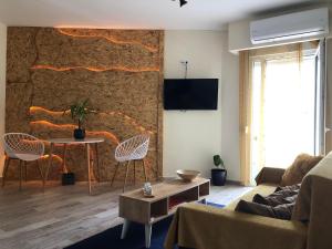 A television and/or entertainment centre at Gallery House in Drama