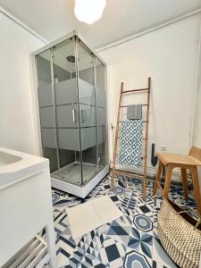 Kúpeľňa v ubytovaní Le plage de Notre-Dame - Appartement au coeur de la vieille ville