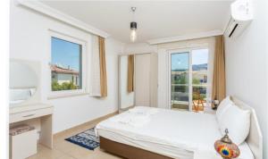 Ένα ή περισσότερα κρεβάτια σε δωμάτιο στο Villa Günsu +27 φωτογραφίες
