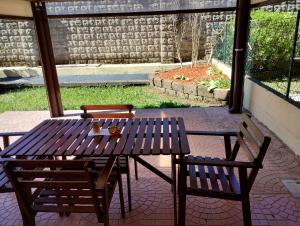 Balkón nebo terasa v ubytování Border House