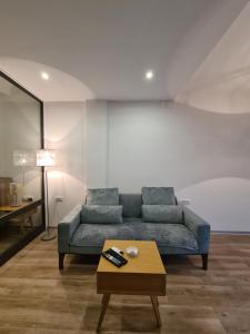 Un lugar para sentarse en Apartmani Central 10 & free parking