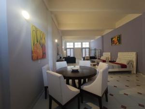 Posezení v ubytování Amplio Estudio en Cozumel, Condominio privado E12