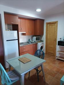 A kitchen or kitchenette at Peña del Castillo Még 9 kép