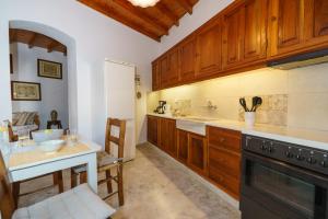 Gallery image of Captain D - Hydra Dream Houses in Hydra