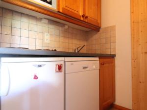 Kuhinja oz. manjša kuhinja v nastanitvi Appartement Lanslevillard, 3 pièces, 6 personnes - FR-1-508-72