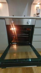 Gallery image of cosy apartment Alexandra palace Haringey, London in London +7 photos