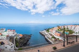 - Vistas a la ciudad y al océano en 201 - Studio with nice views to La Gomera en Santa Cruz de Tenerife