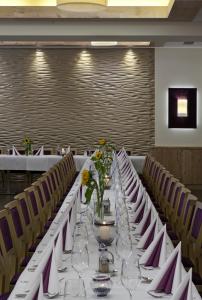 Restauracja lub miejsce do jedzenia w obiekcie Hotel Restaurant Wallner I contactless check-in