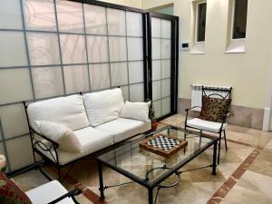 A seating area at Apartamento J COSTA 15- Alameda Hércules