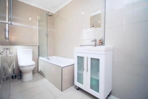 Koupelna v ubytování Affordable Guest House at Great Choice guest Houses