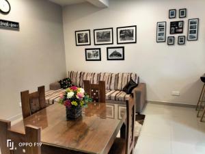 Posezení v ubytování Square One CONDO - Kiribathgoda Kelaniya
