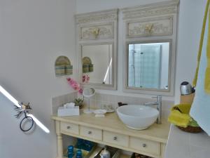 Ένα μπάνιο στο Aux Rives de Honfleur +24 φωτογραφίες