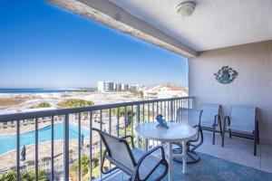 Un balcón o terraza en Magnolia House 307 At Destin Pointe Resort