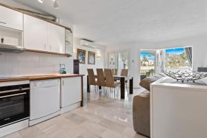 Kuchyň nebo kuchyňský kout v ubytování Golfers paradise apartment Mijas Golf by Costarentals - Ref 198 + 10 fotografií