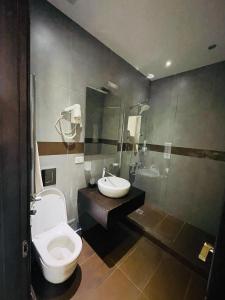 Bilik mandi di Monte Carlo