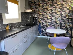 Kuchyň nebo kuchyňský kout v ubytování Sfeervol guesthouse, privé tuin en free parking